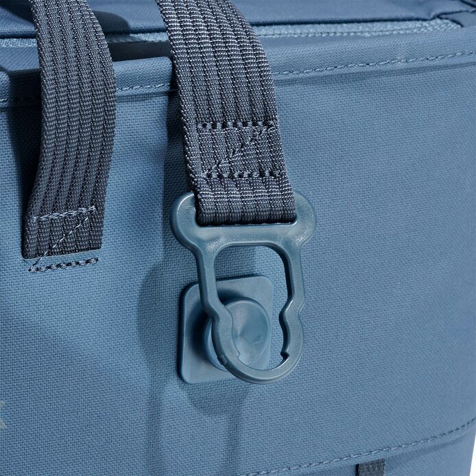 carryouttm-soft-cooler-tote-30-l-q9 250815_hydro_cooler_details_14839_6.jpg