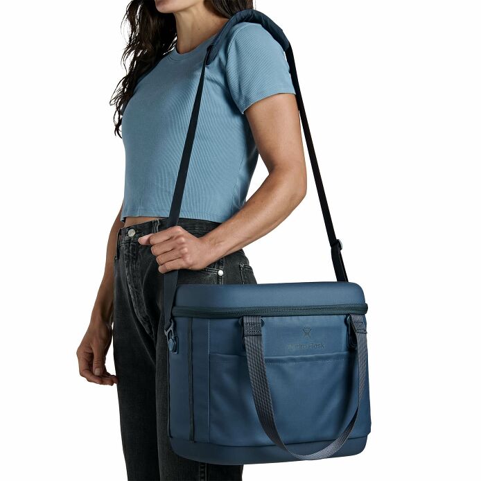 carryouttm-soft-cooler-15-l-v1 250815_hydro_s26_hb_14556_6.jpg