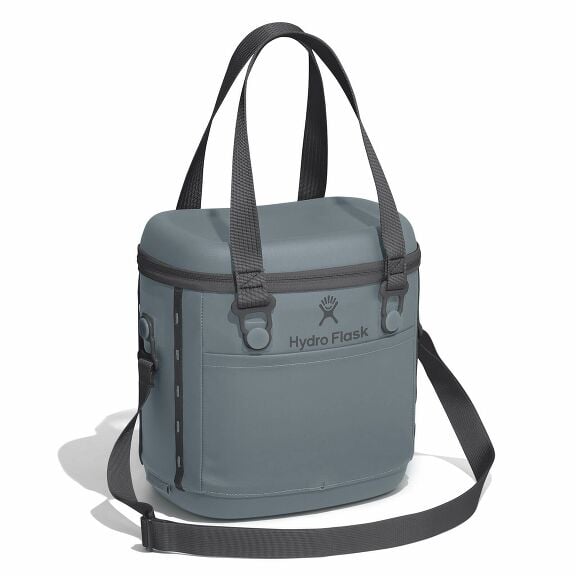 carryouttm-soft-cooler-10-l-p6 6pco043-carryout-cooler-10l-shale-gray-angled_1_1.jpg