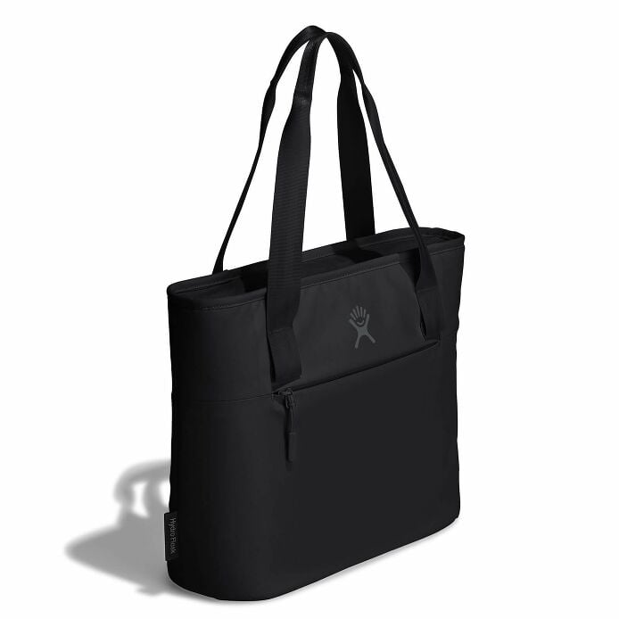 8-l-insulated-lunch-tote-e4 8l-tote-black-angled.jpg