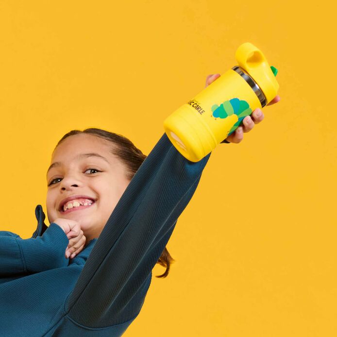 kids-12-oz-bottle-world-of-eric-carletm-q2 9-lifestyle.jpeg