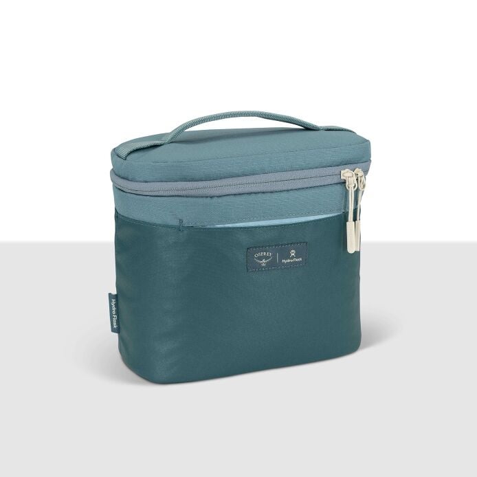 osprey-axis-x-hydro-flask-campus-essentials-bundle-h8 axisxhydroflask_s26_detail1_cascadeblue_10007249_1.jpg