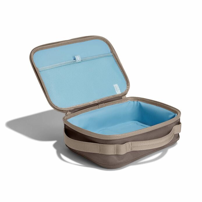 5-l-carry-outtm-lunch-box-p1 lbox217_5lcarryoutlunchbox_sandpiper_angled.jpg