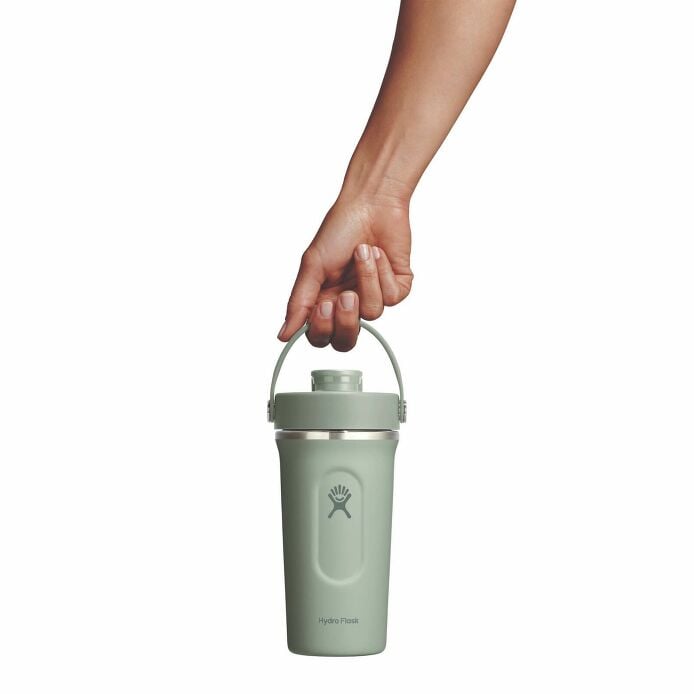 gym-bundle-t1 mxcc24374_24ozinsulatedshakerbottle_agave_hb_1.jpg